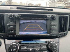 Used 2018  Toyota RAV4 XLE FWD &lpar;Natl&rpar; at Chip Wynn Motors near Paducah&comma; KY