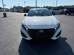 Used 2024  Nissan Altima 2&period;0 SR Sedan at Chip Wynn Motors near Paducah&comma; KY