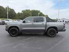 Used 2023  Nissan Frontier Crew Cab 4x4 SV Auto &ast;Ltd Avail&ast; at Chip Wynn Motors near Paducah&comma; KY