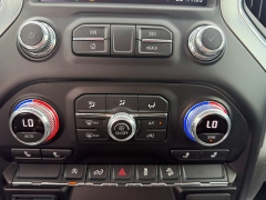 Used 2021  GMC Sierra 1500 4WD Crew Cab 147" Elevation w&sol;3SB at Chip Wynn Motors near Paducah&comma; KY