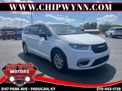 Used 2024  Chrysler Pacifica Touring L FWD at Chip Wynn Motors near Paducah&comma; KY
