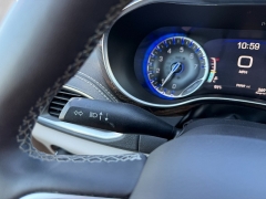 Used 2023  Chrysler Pacifica Limited FWD at Chip Wynn Motors near Paducah&comma; KY