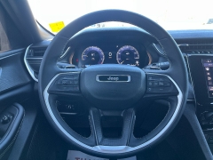 Used 2023  Jeep Grand Cherokee Altitude 4x4 at Chip Wynn Motors near Paducah&comma; KY