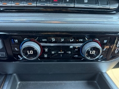 Used 2024  Chevrolet Silverado 1500 4WD Crew Cab 147" High Country at Chip Wynn Motors near Paducah&comma; KY