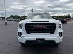 Used 2021  GMC Sierra 1500 4WD Crew Cab 147" Elevation w&sol;3SB at Chip Wynn Motors near Paducah&comma; KY