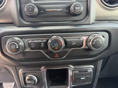 Used 2018  Jeep Wrangler Sport 4x4 at Chip Wynn Motors near Paducah&comma; KY