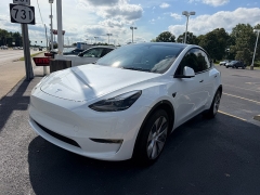 Used 2024  Tesla Model Y Long Range AWD at Chip Wynn Motors near Paducah&comma; KY