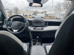 Used 2018  Toyota RAV4 XLE FWD &lpar;Natl&rpar; at Chip Wynn Motors near Paducah&comma; KY
