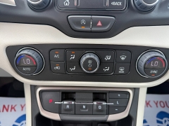 Used 2024  GMC Terrain AWD 4dr Denali at Chip Wynn Motors near Paducah&comma; KY
