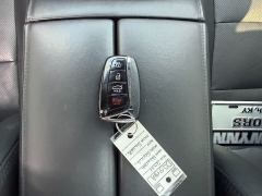 Used 2014  Hyundai Equus 4dr Sdn Signature at Chip Wynn Motors near Paducah&comma; KY
