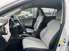 Used 2018  Toyota RAV4 XLE FWD &lpar;Natl&rpar; at Chip Wynn Motors near Paducah&comma; KY