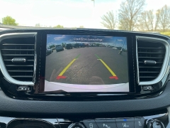 Used 2024  Chrysler Pacifica Touring L FWD at Chip Wynn Motors near Paducah&comma; KY