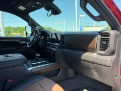 Used 2024  Chevrolet Silverado 1500 4WD Crew Cab 147" High Country at Chip Wynn Motors near Paducah&comma; KY