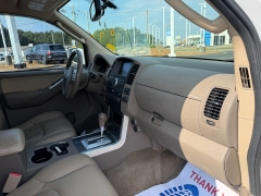 Used 2011  Nissan Pathfinder 4d SUV 4WD SV at Chip Wynn Motors near Paducah&comma; KY