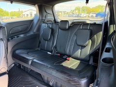 Used 2023  Chrysler Pacifica Touring L FWD at Chip Wynn Motors near Paducah&comma; KY