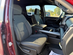 Used 2024  Ram 1500 Big Horn 4x4 Crew Cab 6'4" Box at Chip Wynn Motors near Paducah&comma; KY