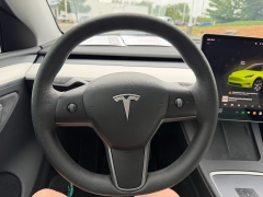 Used 2024  Tesla Model Y Long Range AWD at Chip Wynn Motors near Paducah&comma; KY