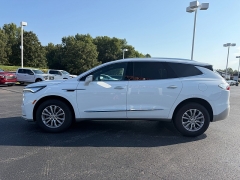 Used 2024  Buick Enclave FWD 4dr Premium at Chip Wynn Motors near Paducah&comma; KY
