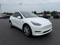 Used 2024  Tesla Model Y Long Range AWD at Chip Wynn Motors near Paducah&comma; KY