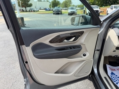 Used 2024  GMC Terrain AWD 4dr Denali at Chip Wynn Motors near Paducah&comma; KY