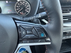 Used 2024  Nissan Altima 2&period;0 SR Sedan at Chip Wynn Motors near Paducah&comma; KY