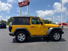 Used 2018  Jeep Wrangler Sport 4x4 at Chip Wynn Motors near Paducah&comma; KY