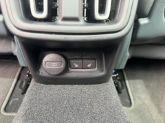 Used 2023  Polestar 2 Long Range Dual Motor Performance at Chip Wynn Motors near Paducah&comma; KY