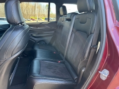 Used 2023  Jeep Grand Cherokee Altitude 4x4 at Chip Wynn Motors near Paducah&comma; KY