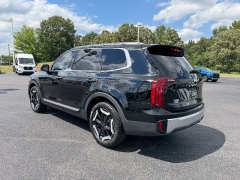 Used 2024  Kia Telluride S FWD at Chip Wynn Motors near Paducah&comma; KY