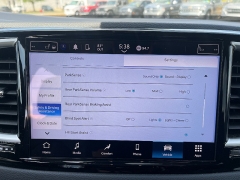 Used 2024  Chrysler Pacifica Touring L FWD at Chip Wynn Motors near Paducah&comma; KY