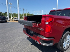 Used 2024  Chevrolet Silverado 1500 4WD Crew Cab 147" High Country at Chip Wynn Motors near Paducah&comma; KY