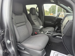 Used 2023  Nissan Frontier Crew Cab 4x4 SV Auto &ast;Ltd Avail&ast; at Chip Wynn Motors near Paducah&comma; KY