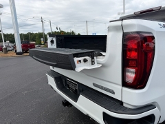 Used 2021  GMC Sierra 1500 4WD Crew Cab 147" Elevation w&sol;3SB at Chip Wynn Motors near Paducah&comma; KY