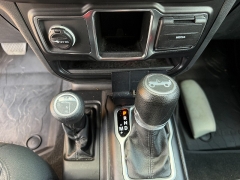 Used 2018  Jeep Wrangler Sport 4x4 at Chip Wynn Motors near Paducah&comma; KY