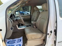 Used 2011  Nissan Pathfinder 4d SUV 4WD SV at Chip Wynn Motors near Paducah&comma; KY