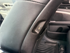 Used 2024  Kia Telluride S FWD at Chip Wynn Motors near Paducah&comma; KY