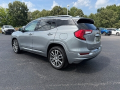 Used 2024  GMC Terrain AWD 4dr Denali at Chip Wynn Motors near Paducah&comma; KY