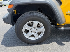 Used 2018  Jeep Wrangler Sport 4x4 at Chip Wynn Motors near Paducah&comma; KY
