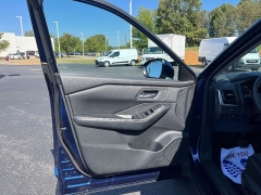 Used 2024  Nissan Rogue AWD SV at Chip Wynn Motors near Paducah&comma; KY