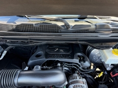 Used 2020  Ram 1500 Big Horn 4x4 Crew Cab 5'7" Box at Chip Wynn Motors near Paducah&comma; KY