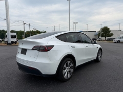 Used 2024  Tesla Model Y Long Range AWD at Chip Wynn Motors near Paducah&comma; KY
