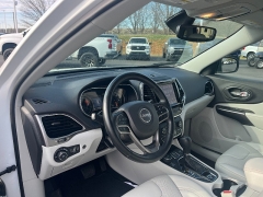 Used 2020  Jeep Cherokee Limited 4x4 at Chip Wynn Motors near Paducah&comma; KY