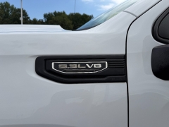 Used 2021  GMC Sierra 1500 4WD Crew Cab 147" Elevation w&sol;3SB at Chip Wynn Motors near Paducah&comma; KY