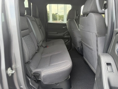 Used 2023  Nissan Frontier Crew Cab 4x4 SV Auto &ast;Ltd Avail&ast; at Chip Wynn Motors near Paducah&comma; KY
