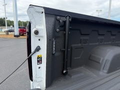 Used 2021  GMC Sierra 1500 4WD Crew Cab 147" Elevation w&sol;3SB at Chip Wynn Motors near Paducah&comma; KY