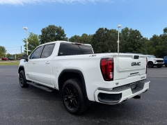 Used 2021  GMC Sierra 1500 4WD Crew Cab 147" Elevation w&sol;3SB at Chip Wynn Motors near Paducah&comma; KY