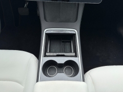 Used 2024  Tesla Model Y Long Range AWD at Chip Wynn Motors near Paducah&comma; KY