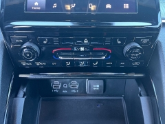Used 2023  Jeep Grand Cherokee Altitude 4x4 at Chip Wynn Motors near Paducah&comma; KY