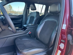 Used 2023  Jeep Grand Cherokee Altitude 4x4 at Chip Wynn Motors near Paducah&comma; KY