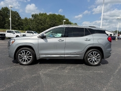 Used 2024  GMC Terrain AWD 4dr Denali at Chip Wynn Motors near Paducah&comma; KY